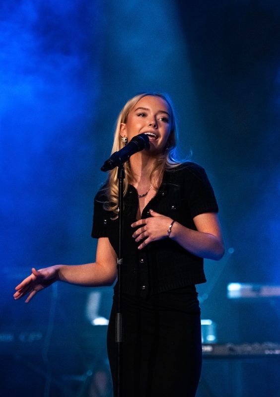 Esther Lindberg - Live artist i Stockholm