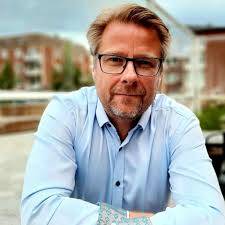 PianoTrubaduren Kenneth Utter - Live artist i Lindesberg