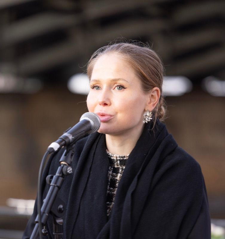 Agnes, Liveartist i Stockholm