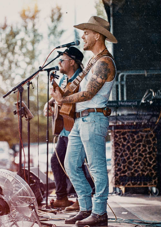 Across the Country - Live artist i Stockholm