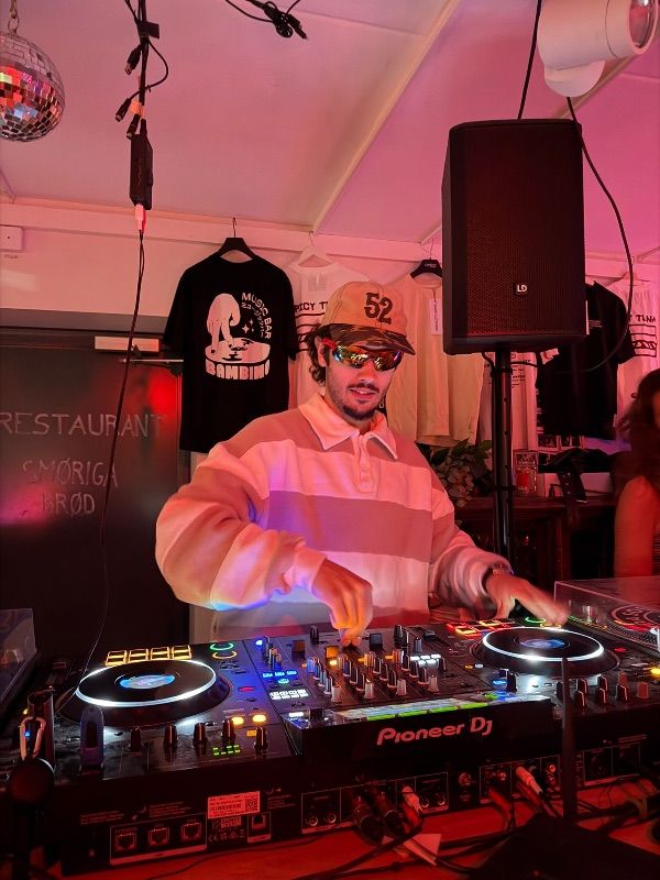No L - DJ i Göteborg