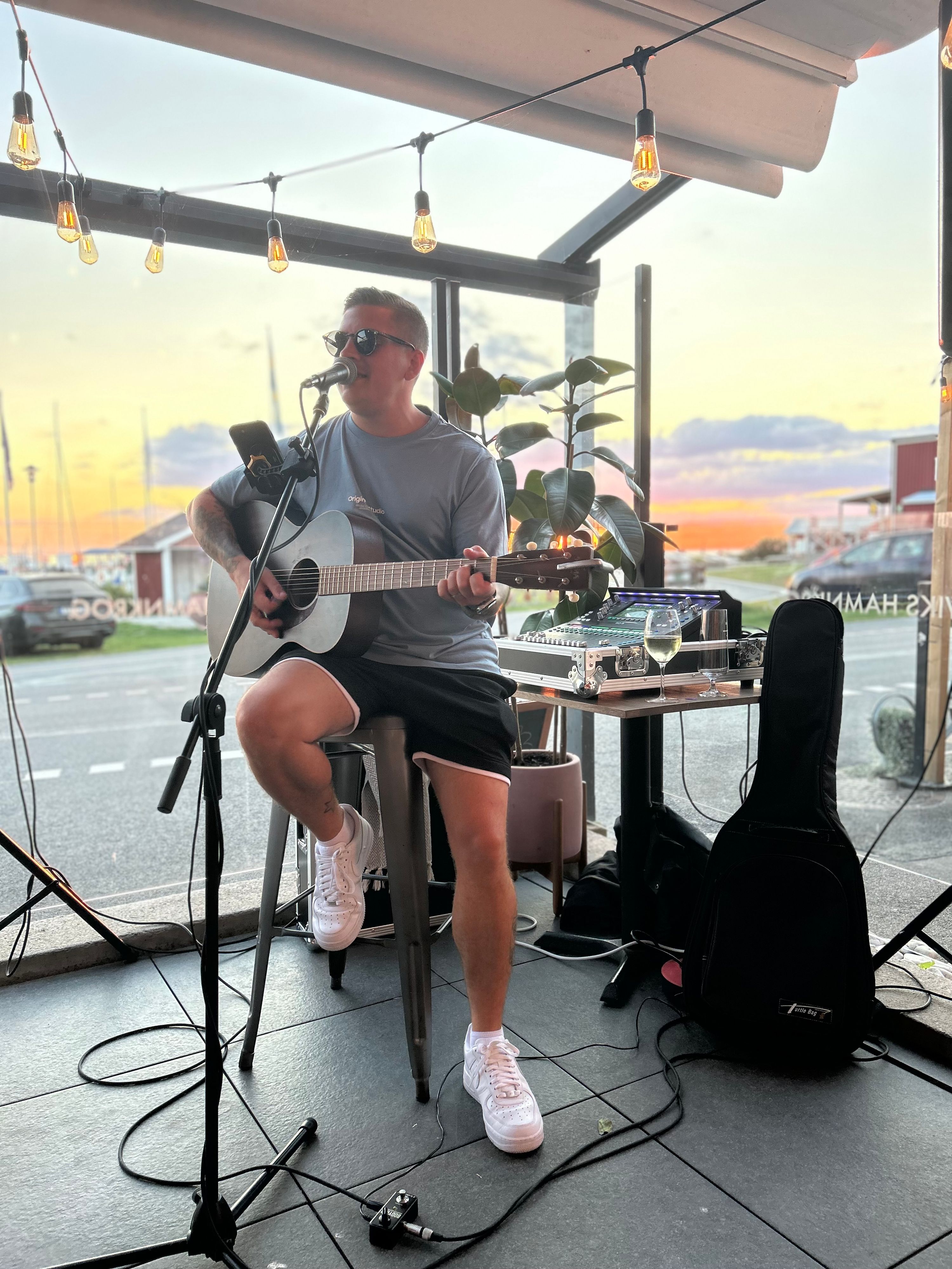 Victor Dahlberg - Live artist i Sweden