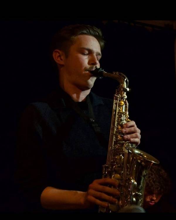 Jonathan - Live artist · Saxophonist · Jazz i Stockholm