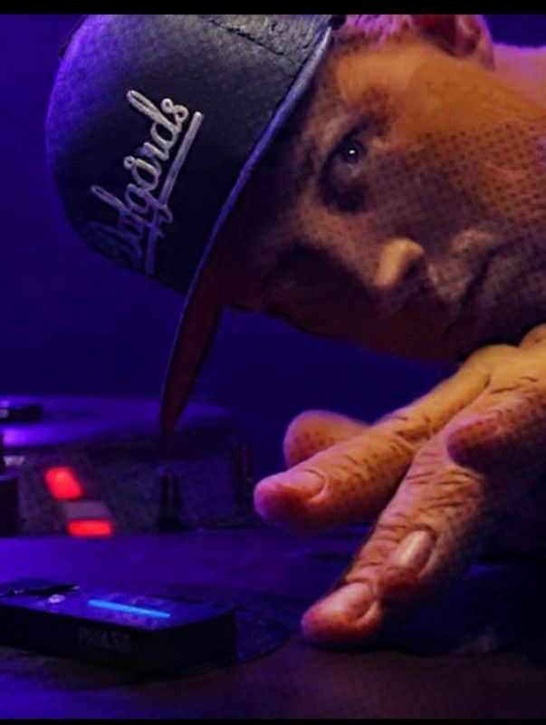 HELLKRULL, DJ i Stockholm