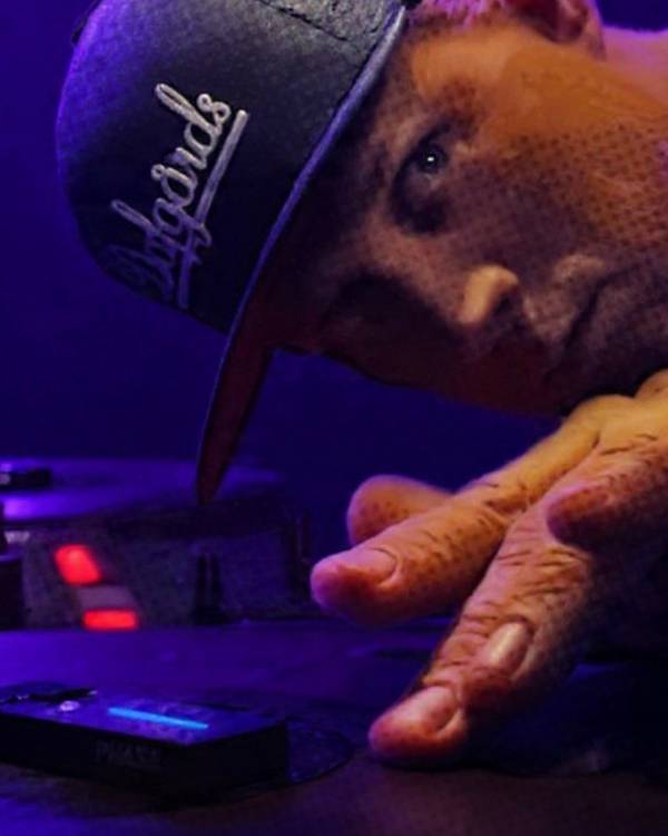 HELLKRULL - DJ i Stockholm